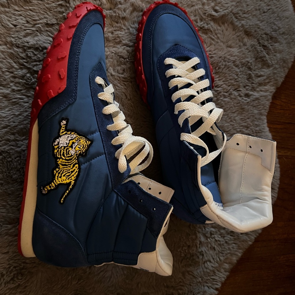 Kenzo Blue and Red High-Top Sneakers with Decorative Emblem